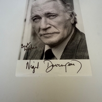 Nigel Davenport signed 6x4 photo