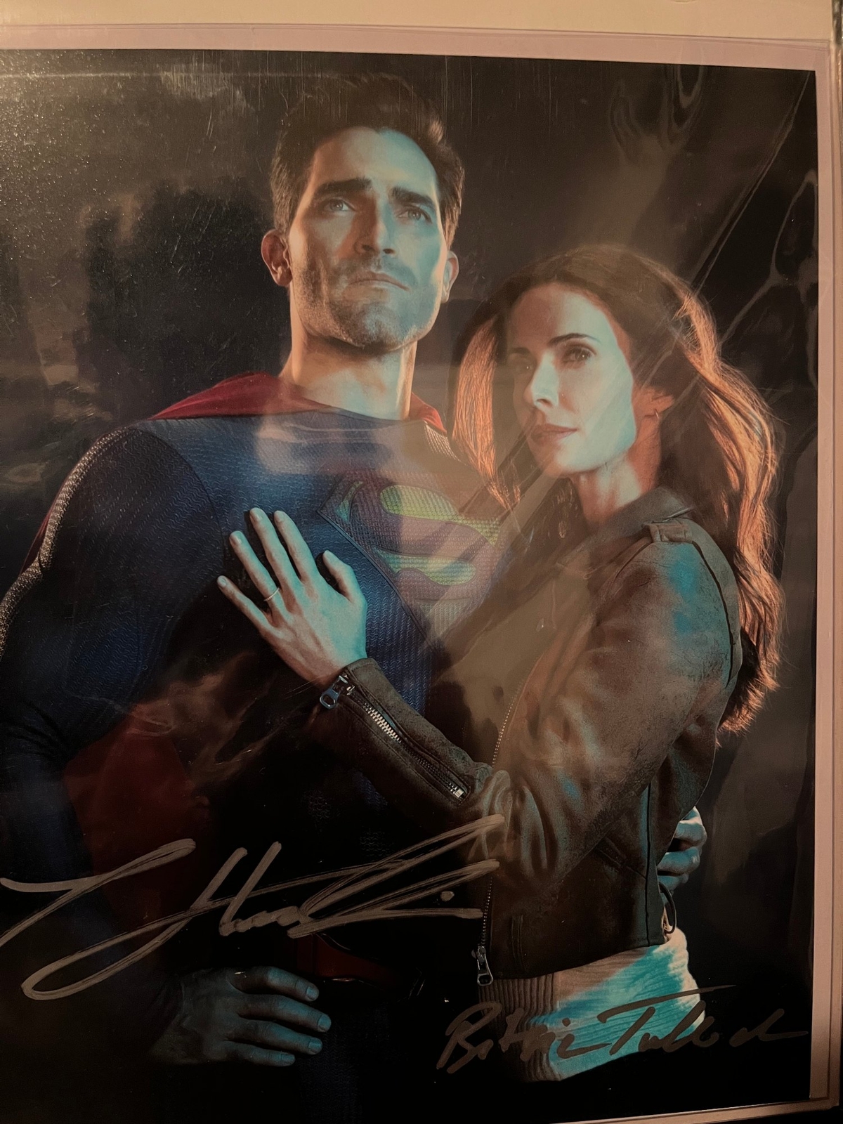Elizabeth Bitsie Tulloch & Tyler Hoechlin "Superman & Lois Lane"