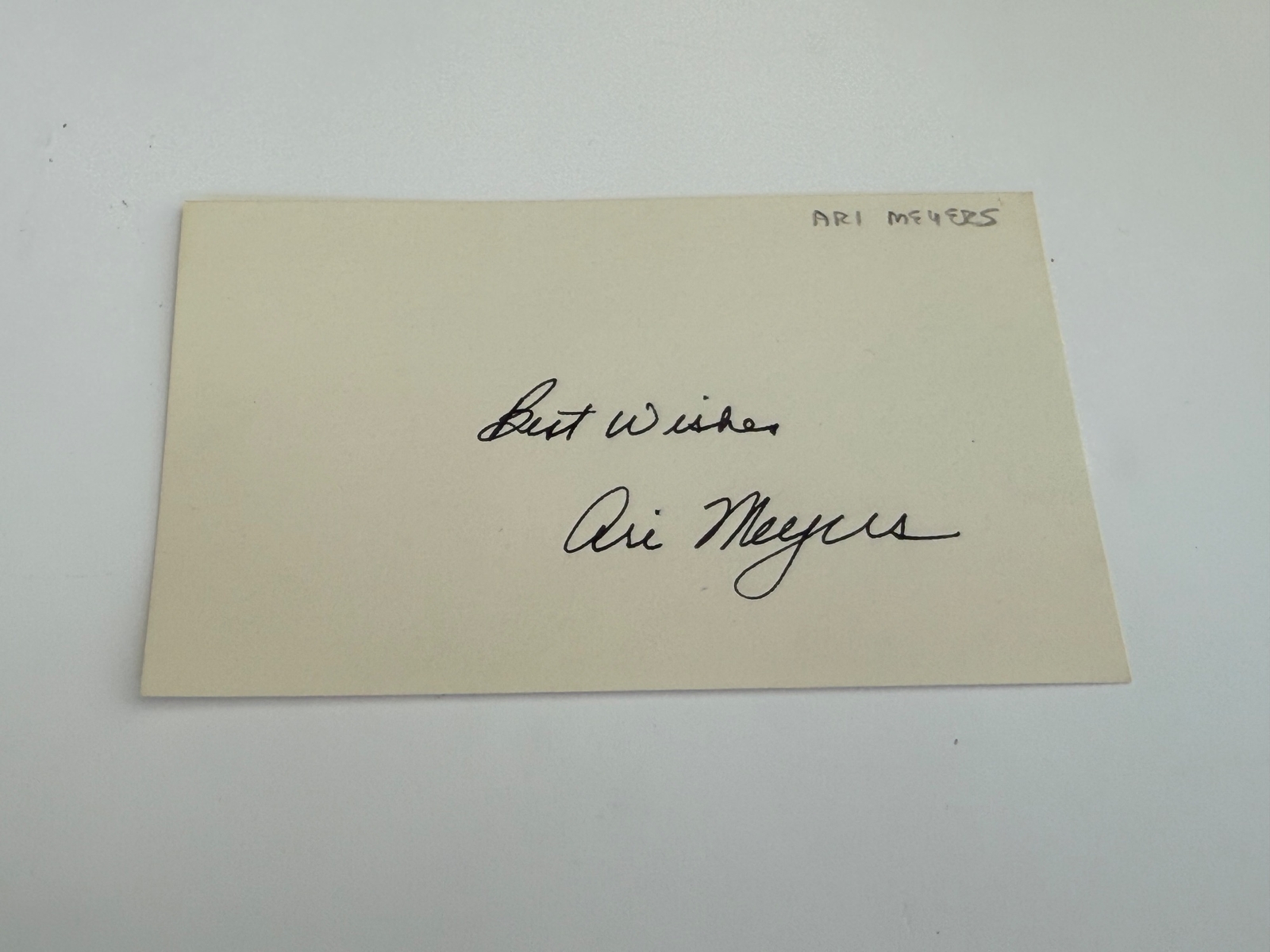 Ari Meyers signed card