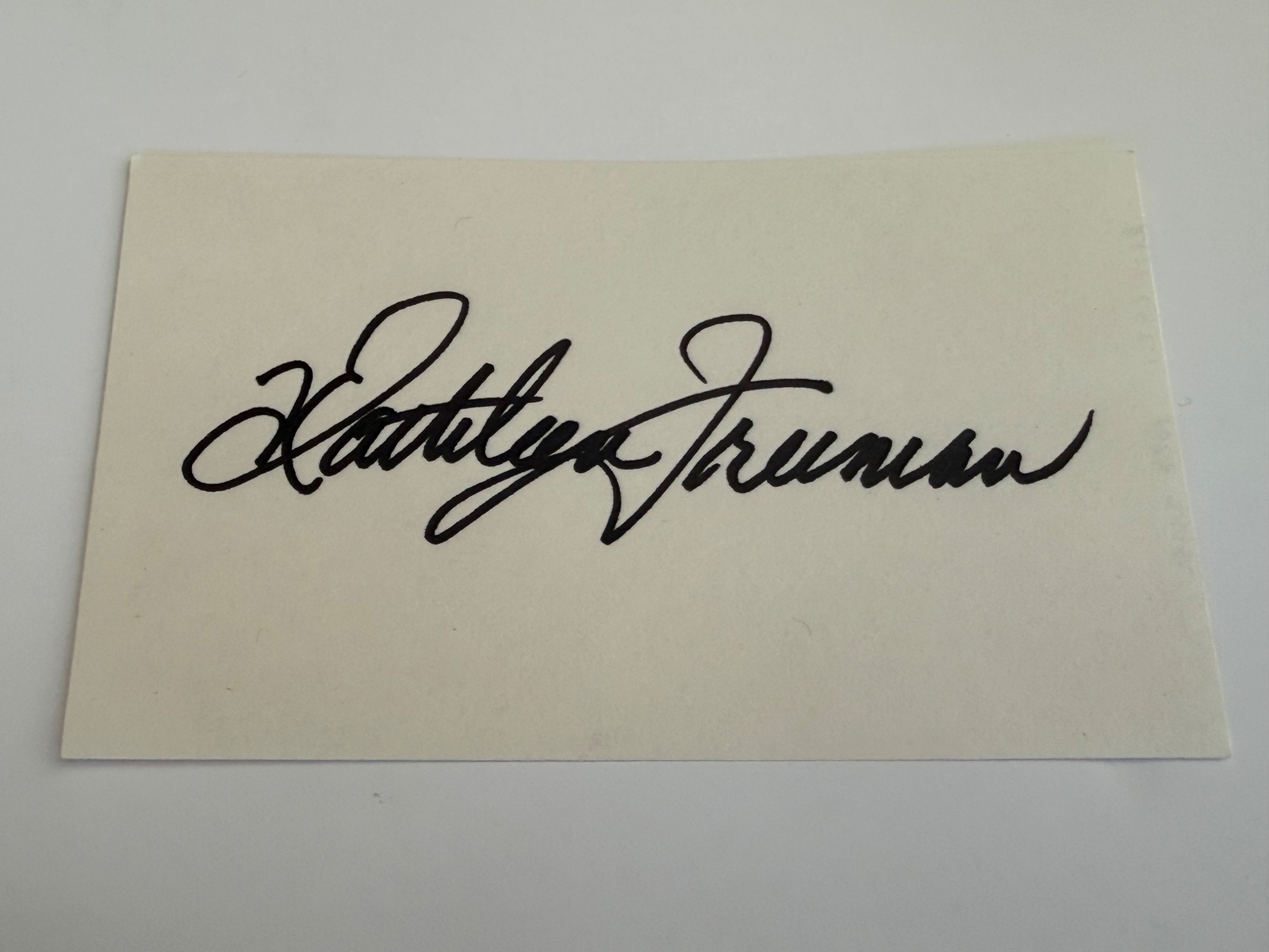 Kathleen Freeman signed card