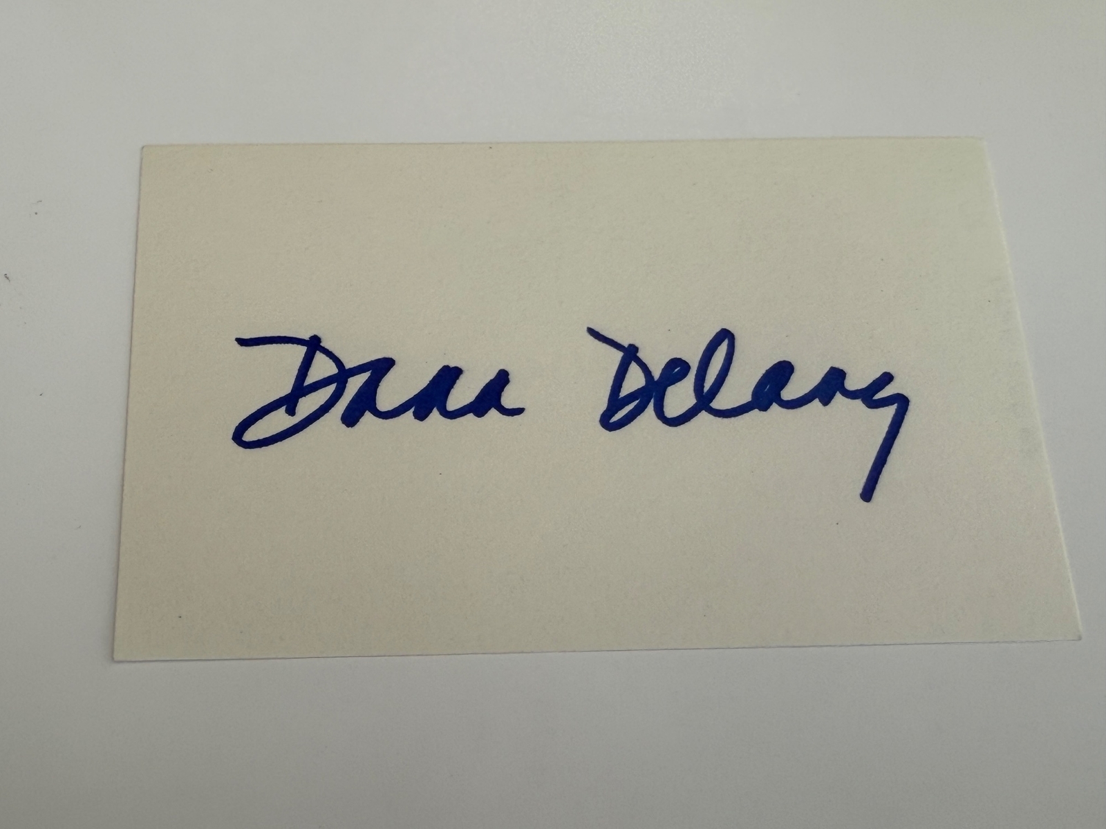Dana Delaney signed card