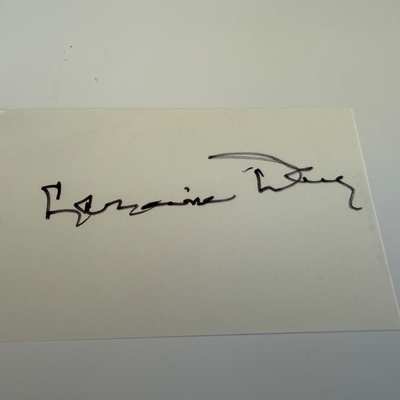 Laraine Day signed card