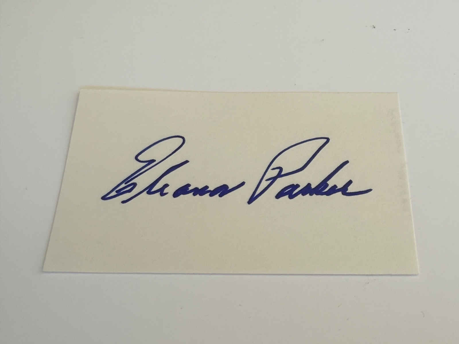 Eleanor Parker signed card