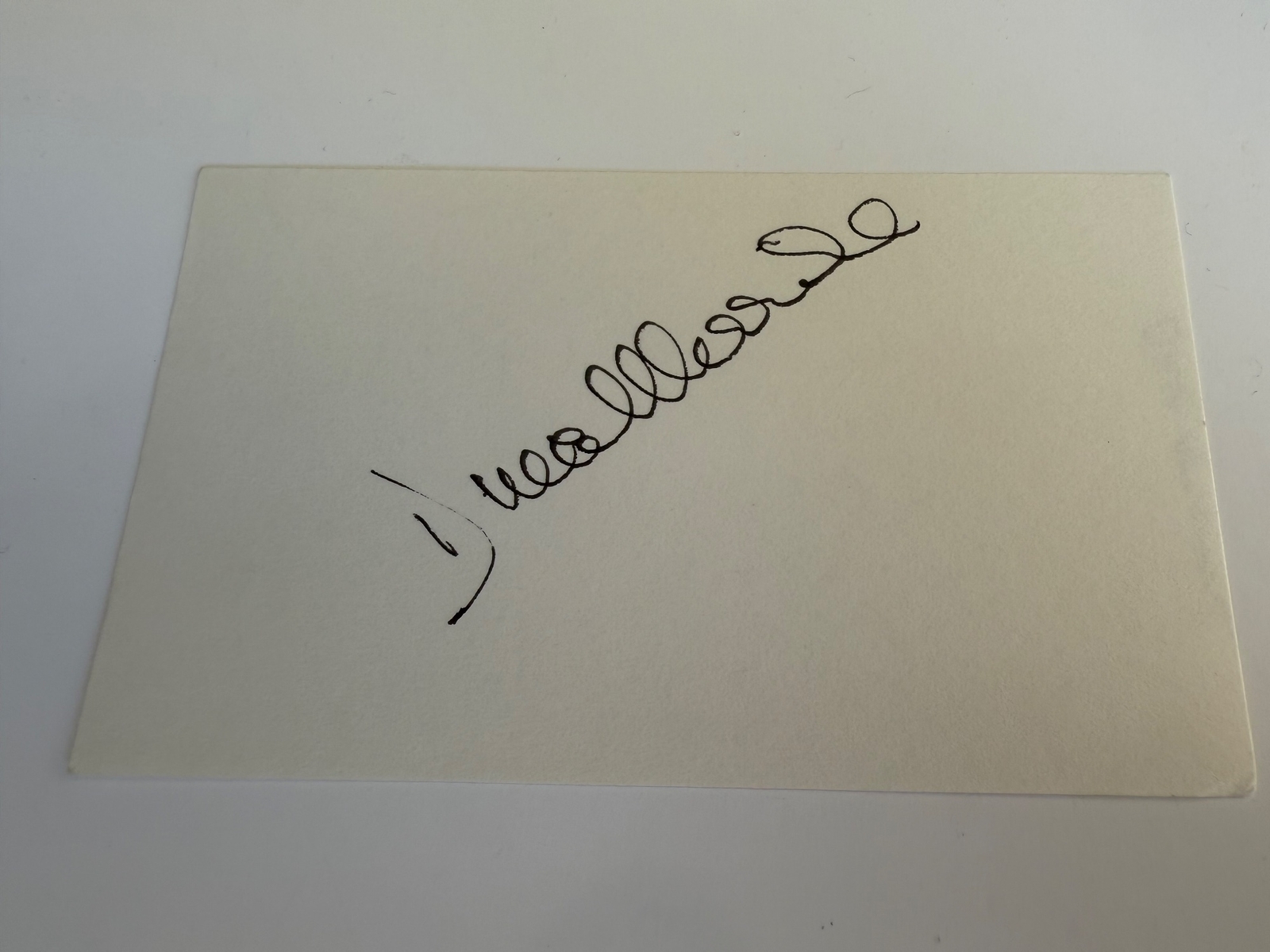 Dina Merrill signed card