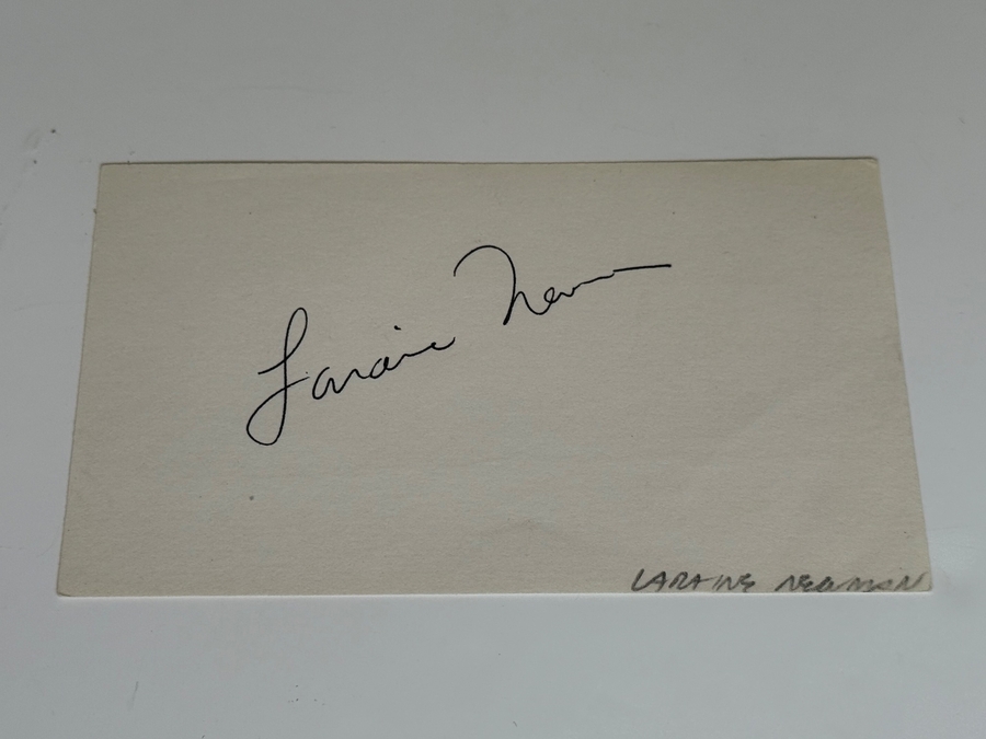 Laraine Newman signed card