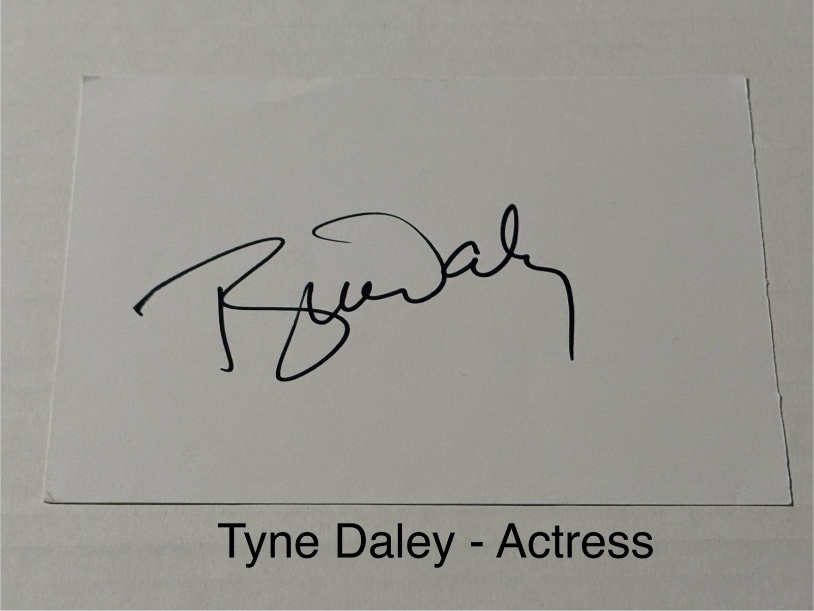 Tyne Daley signed signed card