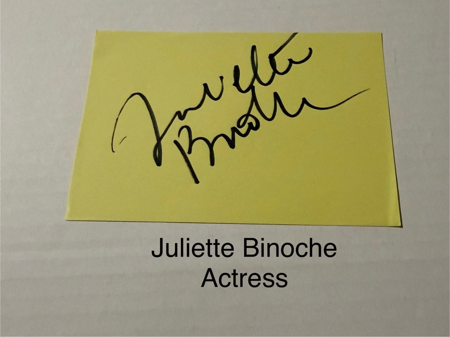 Juliette Binoche signed signed card