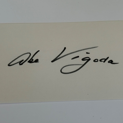 Abe Vigoda signed card