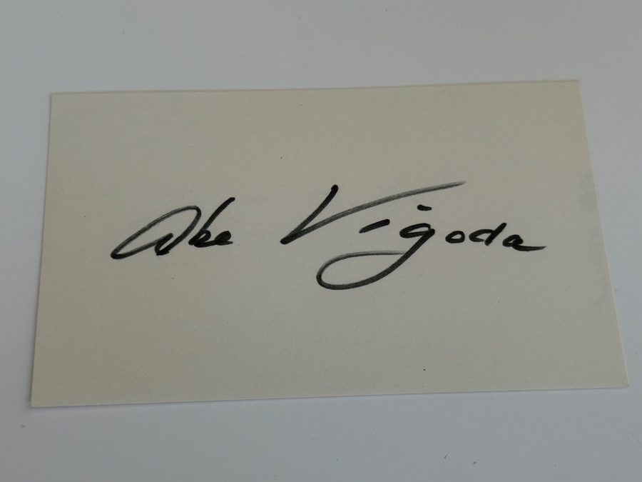 Abe Vigoda signed card