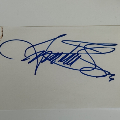 Isabella Rossellini signed card