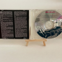 Dire Straits - Money For Nothing CD signed by Mark Knopfler