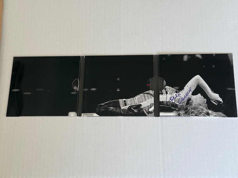 Celine Dion - Taking Chances World Tour Cd/ DVD. Case and Booklet Signed by Celine Dion