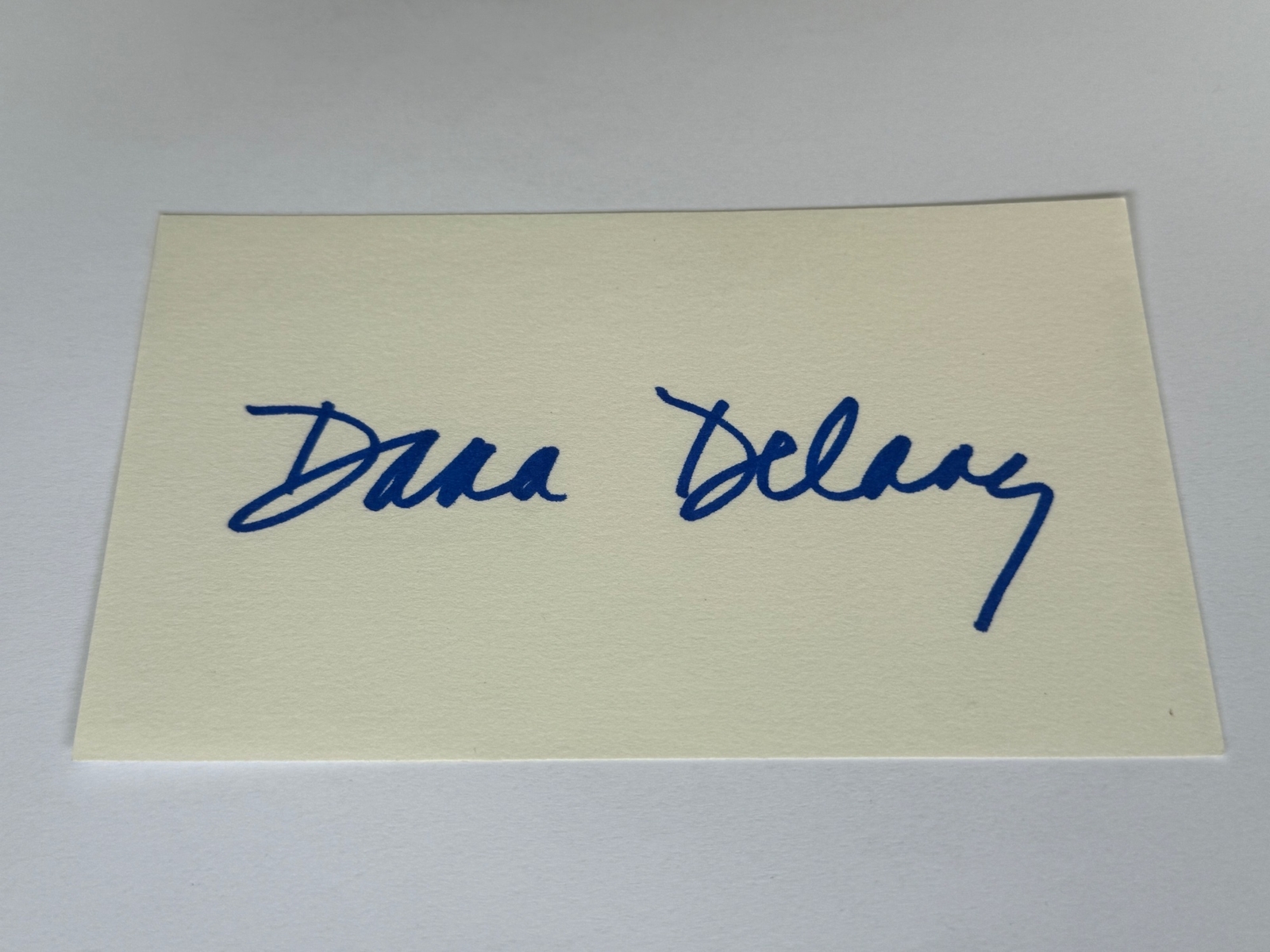 Dana Delany signed card
