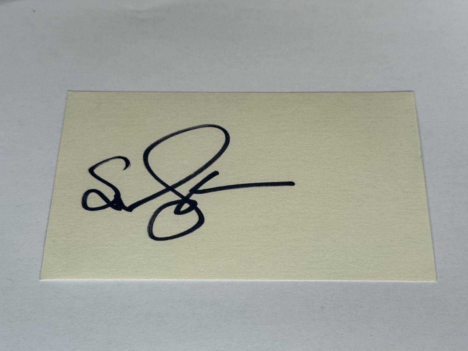 Susan Sarandon signed card