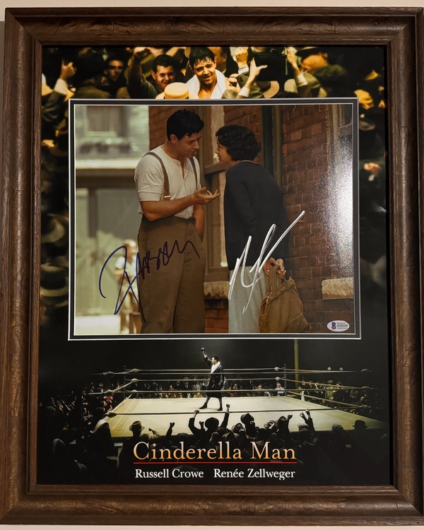 Russell Crowe & Renée Zellweger signed framed display