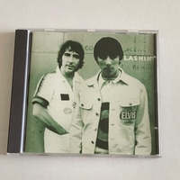 The Who - Thirty years of maximum R&B. Booklet signed by Pete Townsend. 1 CD signed by Pete Townsend, one cd signed by Roger Daltrey and one cd signed by John Entwhistle
