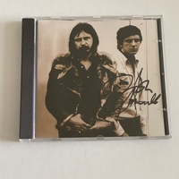 The Who - Thirty years of maximum R&B. Booklet signed by Pete Townsend. 1 CD signed by Pete Townsend, one cd signed by Roger Daltrey and one cd signed by John Entwhistle