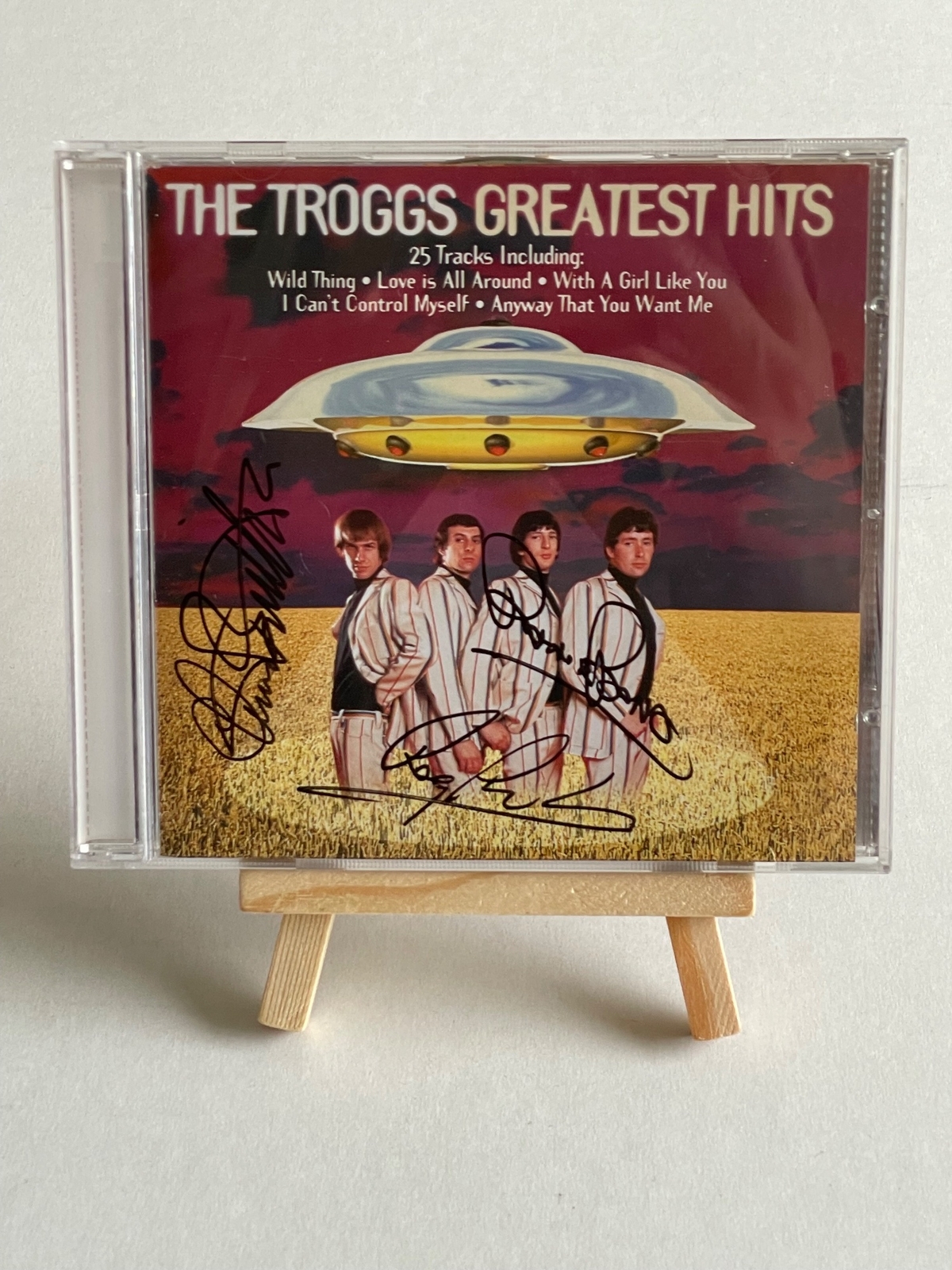 The Troggs -The Troggs Greatest Hits CD.Signed by Reg Presley, Chris Britton and Ronnie Bond?