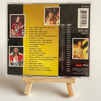 Slade - Greatest Hits CD. Signed by Noddy Holder