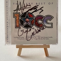 10CC - The very best of CD. Signed by Graham Gouldman, Kevin Godley and Lol Creme