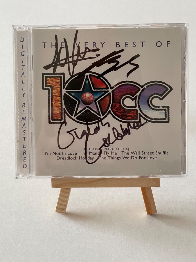 10CC - The very best of CD. Signed by Graham Gouldman, Kevin Godley and Lol Creme