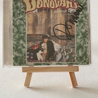 Donovan - Donovan’s Greatest hits. Signed by Donovan