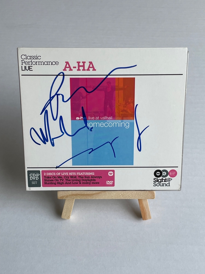 A-HA - Classic Performance Live CD. Signed by Morton Harket, Magne Furuholmen and Paul Waaktaar-Savoy