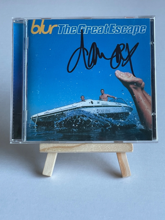 Blur - The Great Escape CD. Signed by Damon Albarn