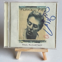 Paul McCartney - Flaming Pie CD. Signed by Paul McCartney