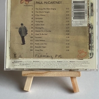Paul McCartney - Flaming Pie CD. Signed by Paul McCartney