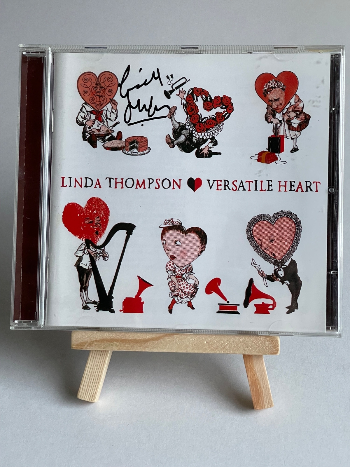 Linda Thompson - Versatile Heart CD. Signed by Linda Thompson