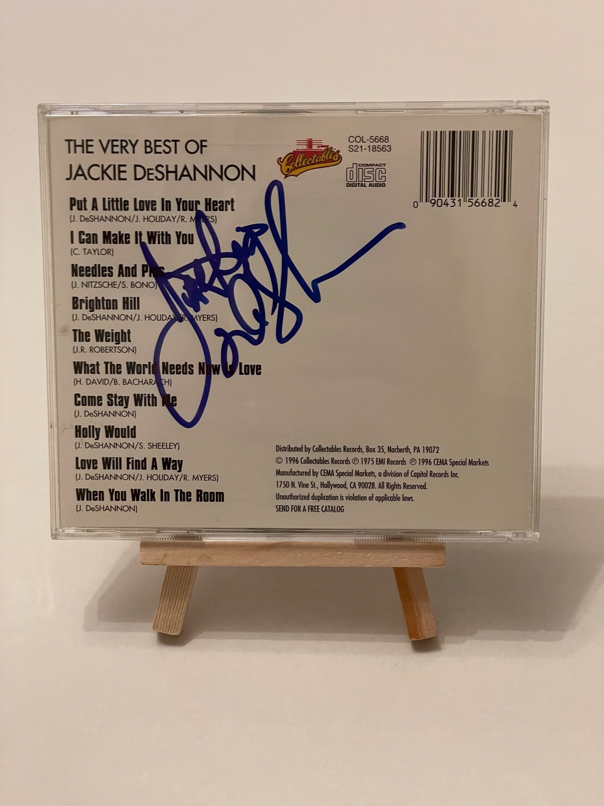 Jackie De Shannon - The Very Best of Jackie De Shannon CD. Signed by Jackie De Shannon