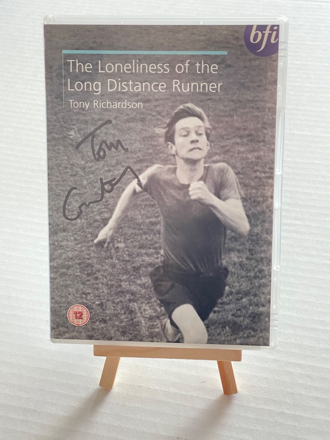 The Loneliness of the Long Distance Runner DVD. Signed by Tom Courtenay