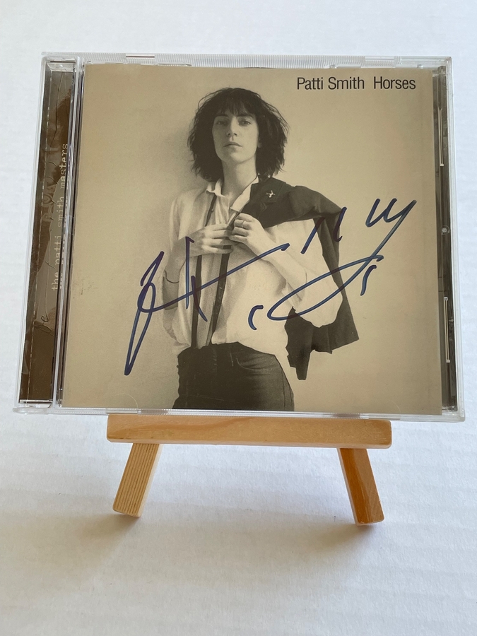 Patti Smith - Horses CD. Signed by Patti Smith, Jay Dee Daughtery and Lenny Kaye