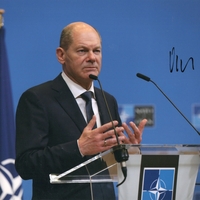 Olaf Scholz signed item
