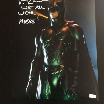 Val Kilmer signed item