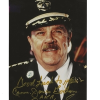 Pat Hingle signed item