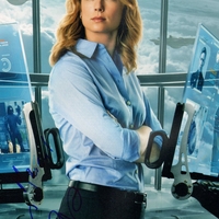 Emily VanCamp