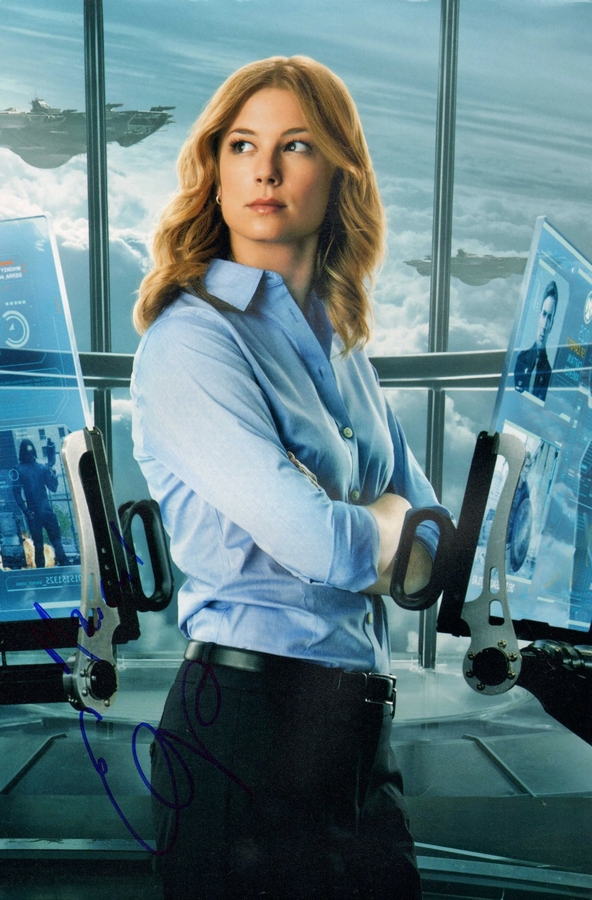 Emily VanCamp