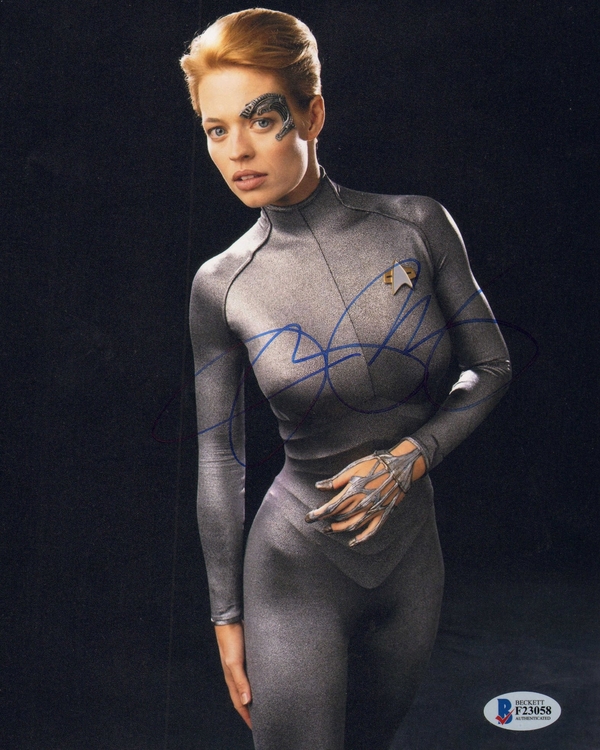 Jeri Ryan signed 8x10 photo