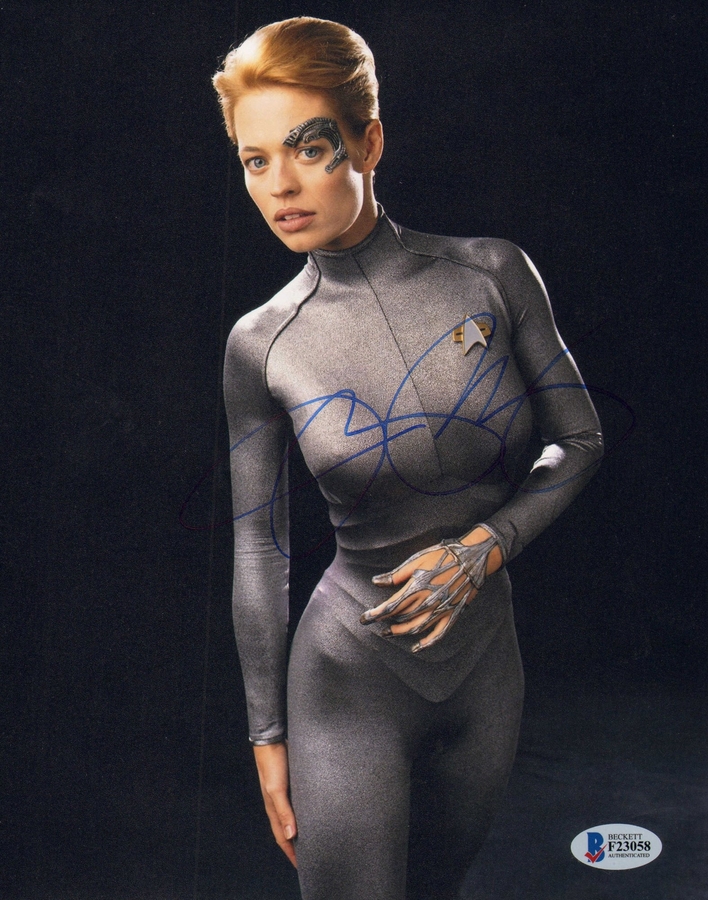 Jeri Ryan signed 8x10 photo