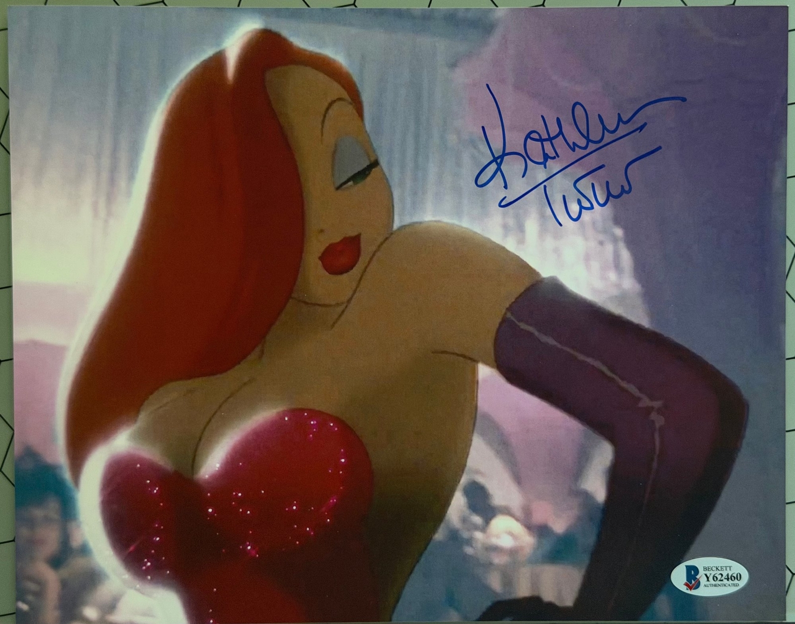 Kathleen Turner signed item