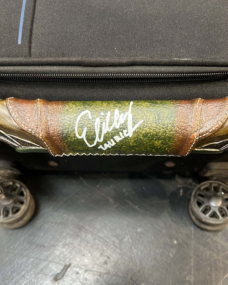 Evangeline Lilly signed united cutlery replica bow