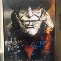 Ethan Hawke & Madeleine McGraw signed item