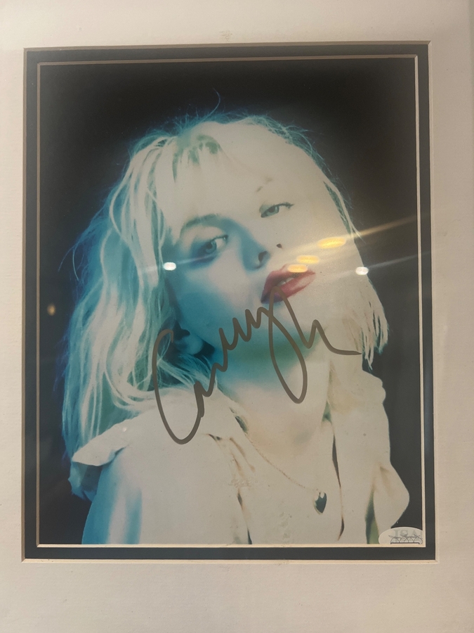 Courtney Love signed item