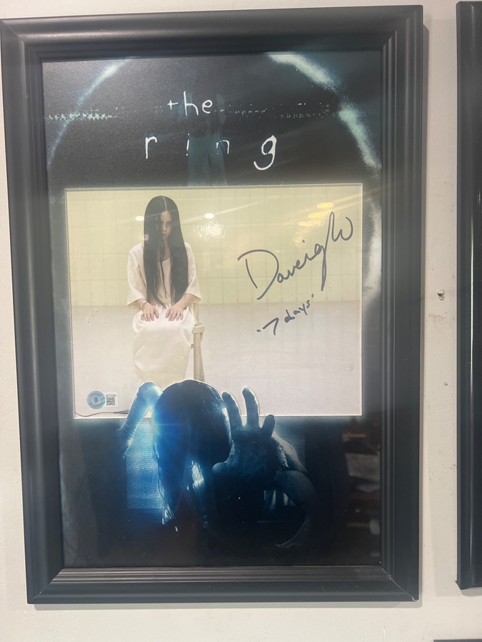 Daveigh Chase signed item