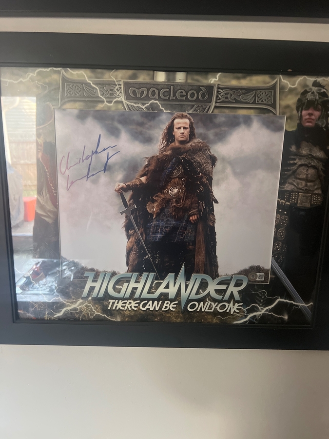 Christopher Lambert signed item