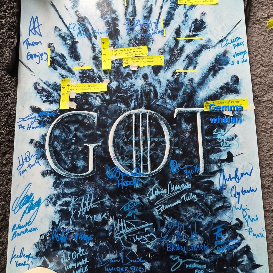 GAME OF THRONES  George rr Martin signed item