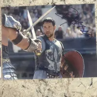 Russell Crowe signed item