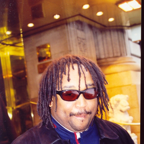 Carter Beauford with Autograph Pros
